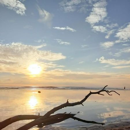 Timurbay Seafront Staycation By Nedd'S Kuantan Luaran gambar