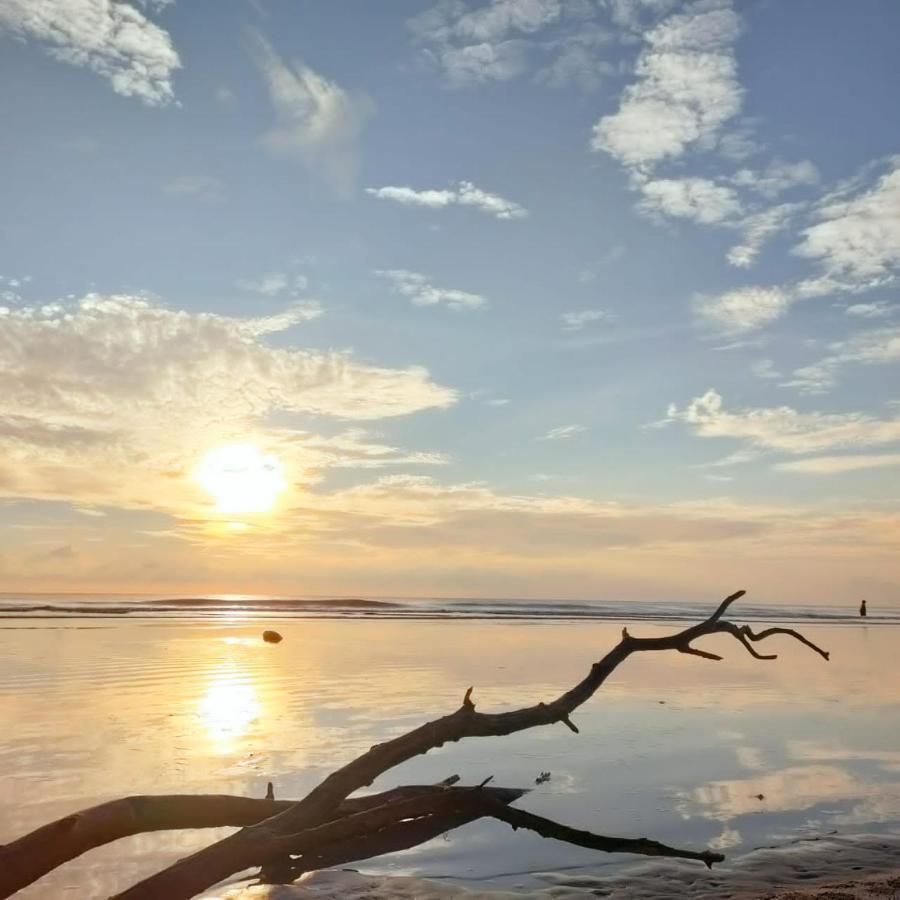 Timurbay Seafront Staycation By Nedd'S Kuantan Luaran gambar